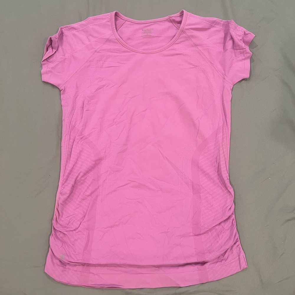 Pink short sleeve athletic tshirt sz XL